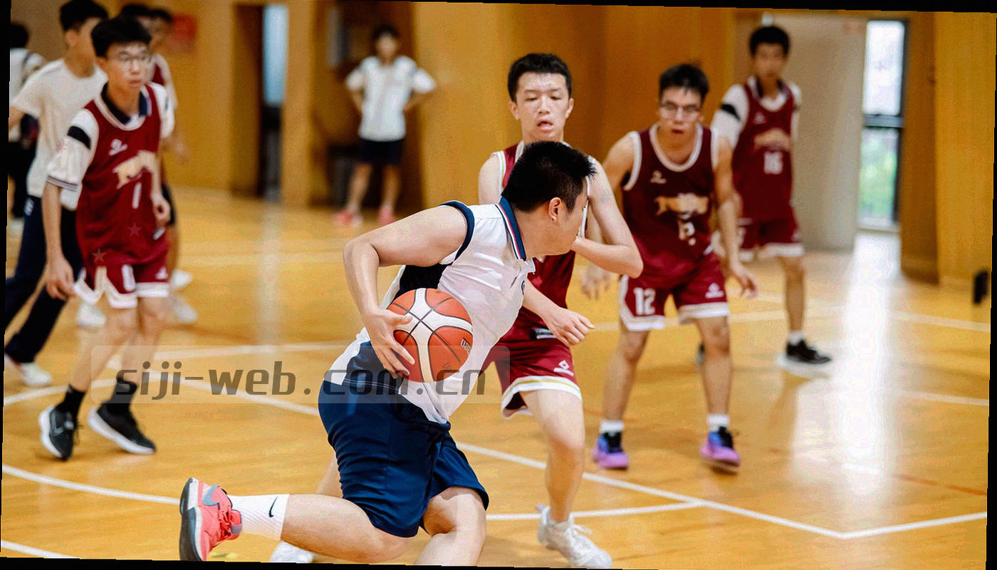 记分牌边框与编号标签局部，第二栏位置在画面右侧被强调